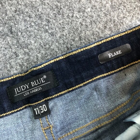 Judy Blue Flare Jeans Womens 11 30 Dark Wash Stretch Wide Leg Raw Hem - Picture 4 of 13